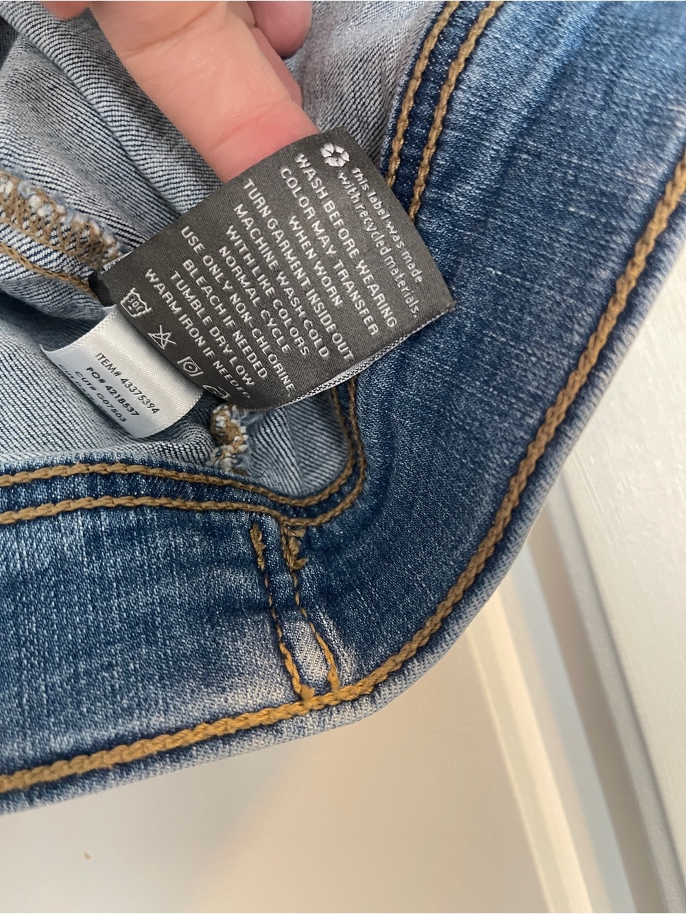 torrid Cropped Medium Wash Denim Jacket - Picture 8 of 8